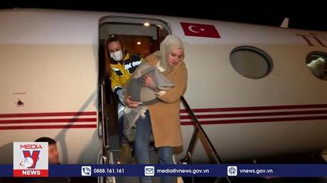 Thổ Nhĩ Kỳ  sơ tán trẻ sơ sinh bằng chuyên cơ tổng thống