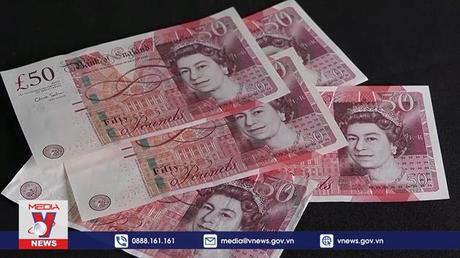 Kinh tế Anh năm 2022 thoát suy thoái 