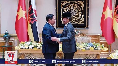 Thủ tướng hội đàm với Quốc vương Brunei