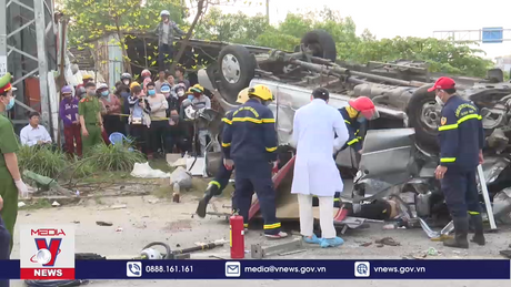 Tai nạn nghiêm trọng tại Quảng Nam khiến 8 người chết, 12 người bị thương