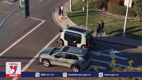 Thúc đẩy thử nghiệm taxi tự hành