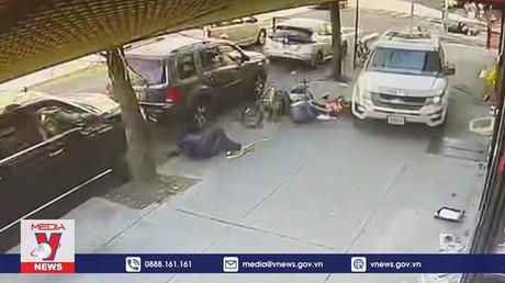 Lao xe vào người đi bộ ở Mỹ, ít nhất 8 người bị thương
