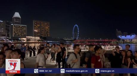 Không khí đón lễ Valentine tại Singapore