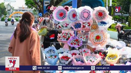 Bó hoa từ tiền mặt có thể vi phạm pháp luật