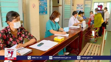 Tăng phụ cấp ưu đãi đối với viên chức y tế dự phòng, y tế cơ sở