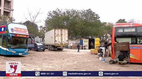 Bãi xe trái phép lộng hành ở cửa ngõ Thủ đô