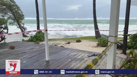 Mauritius tăng cường cảnh báo bão Freddy