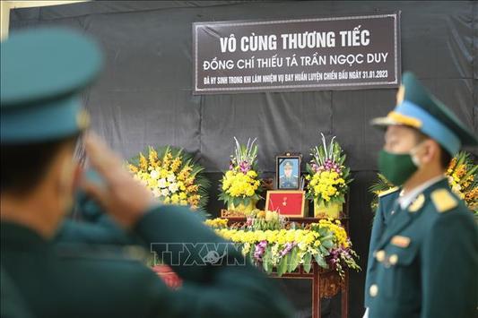 Cấp bằng 