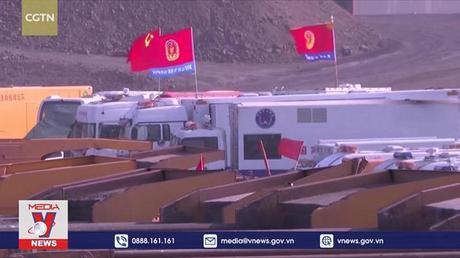 Trung Quốc nỗ lực tìm kiếm người mất tích trong vụ sập mỏ than