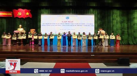 Đà Nẵng trao giải Tỏa sáng Blouse trắng