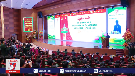 Chủ tịch Quốc hội chúc mừng ngày thầy thuốc Việt Nam 