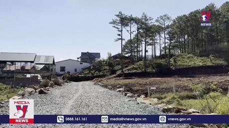 Đường cao tốc Liên Khương - Prenn tiếp tục bị đấu nối trái phép