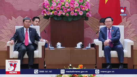 Chủ tịch Quốc hội tiếp Phó Chủ tịch Quốc hội Lào 