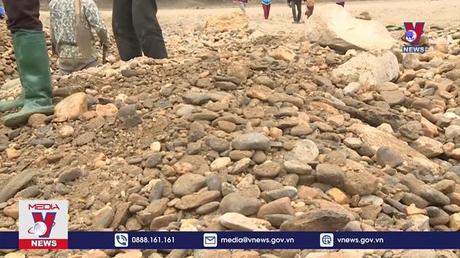 Người dân lại đổ về Lục Yên tìm đá quý 