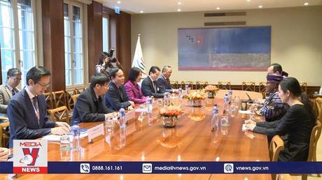 Phó Thủ tướng Trần Lưu Quang tiếp xúc song phương tại Geneve 