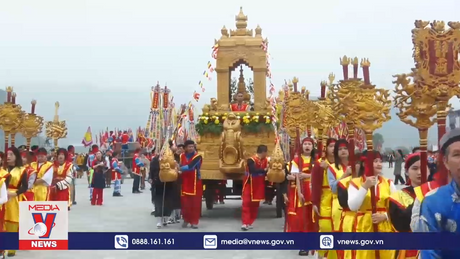 Du lịch tâm linh Hà Nam thu hút du khách hành hương