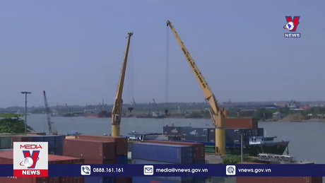 Phí xếp dỡ hàng hóa tại cảng Việt Nam thấp nhất Đông Nam Á