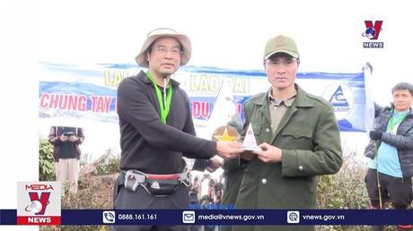 Kết nối và khai thác sản phẩm du lịch leo núi đỉnh Bạch Mộc Lương Tử