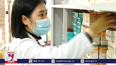 Tiếp tục thực hiện các giải pháp bảo đảm thuốc, trang thiết bị y tế