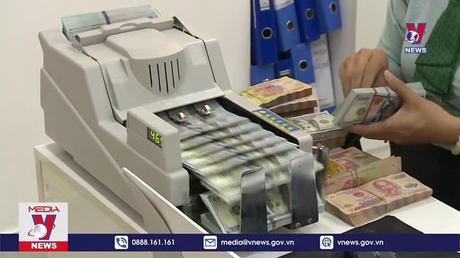 Nhiều ngân hàng tiếp tục giảm lãi suất