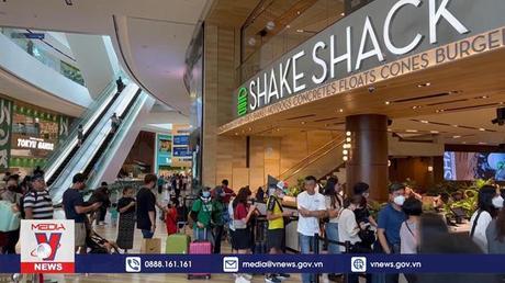 Lĩnh vực bán lẻ của Singapore lần đầu giảm sau 1 năm