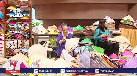 Tôn vinh nữ nghệ nhân làng nghề truyền thống