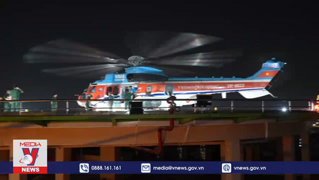 Cấp cứu bằng trực thăng cho bệnh nhân đột quỵ từ Trường Sa