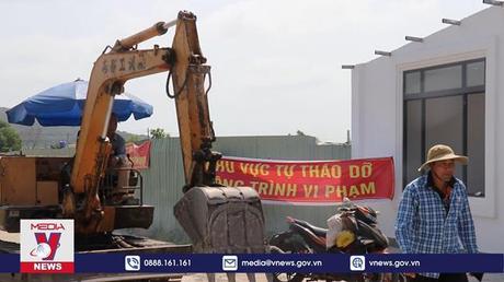 Tháo dỡ nhiều biệt thự xây trái phép ở đảo Phú Quốc