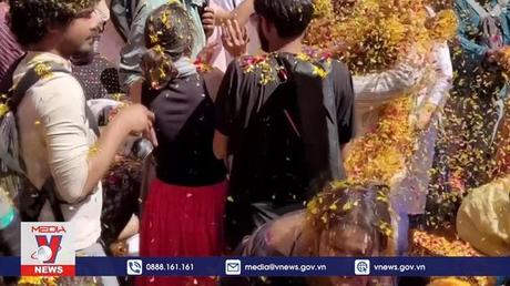 Nepal, Ấn Độ từng bừng chào đón Lễ hội sắc màu Holi