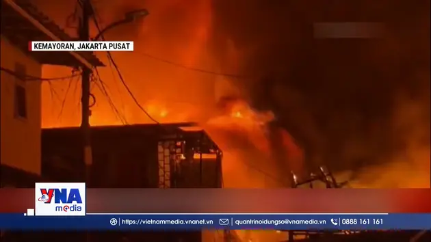 Cháy lớn tại trung tâm thủ đô Jakarta
