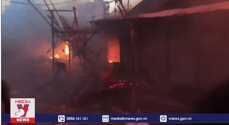 Cháy chợ ở thủ đô Bangladesh