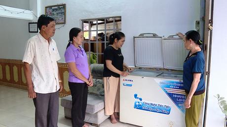 Mô hình chi bộ giúp thoát nghèo bền vững