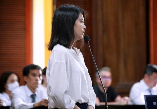 Ngọc Trinh bị tuyên phạt 1 năm tù cho hưởng án treo