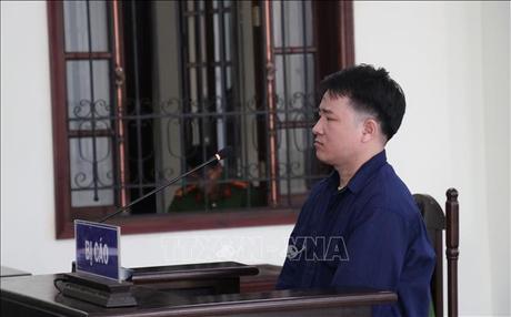 Giám đốc công ty bất động sản làm giả 27 sổ đỏ bị tuyên án 21 năm tù