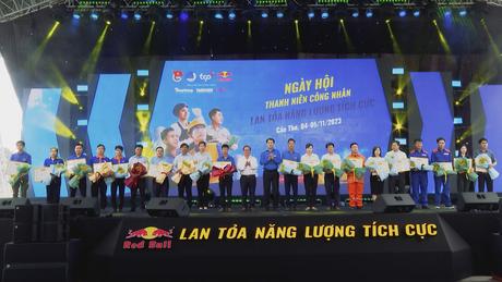 Red Bull đồng hành lan tỏa năng lượng tích cực tới thanh niên công nhân khu vực Đồng bằng Sông Hậu