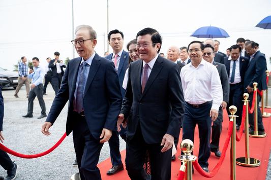 Cựu Tổng Thống Hàn Quốc Lee Myung Bak thăm Tỉnh Long An