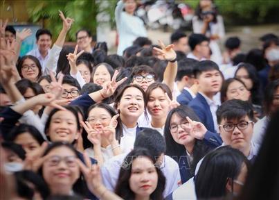 Học sinh cả nước nô nức khai giảng năm học mới 2023 - 2024