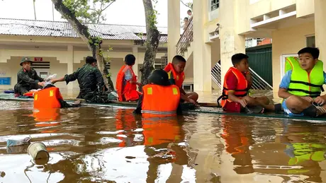 Quân đội chuẩn bị sẵn sàng tìm kiếm cứu hộ, cứu nạn đường không ứng phó bão số 11
