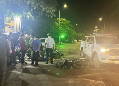 Tạm giữ lái xe vi phạm nồng độ cồn, gây tai nạn