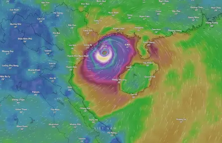 8:30 sáng 7/9, Bão số 3 cách Quảng Ninh-Thái Bình khoảng 80 km về phía Đông Đông Nam