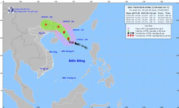 Bão gây gió giật mạnh, sóng lớn trên vùng biển phía Bắc khu vực Bắc Biển Đông