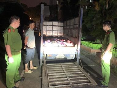 Thu giữ hơn 4 tấn sản phẩm động vật không đảm bảo an toàn thực phẩm