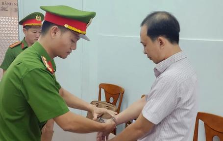 Kiên Giang: Khởi tố, bắt tạm giam 2 cán bộ xã ở thành phố Phú Quốc 