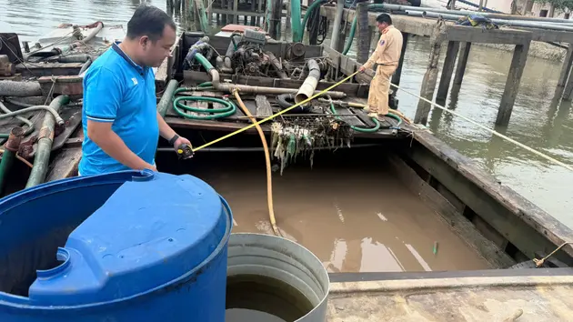 Bắt giữ 9 phương tiện, 13 đối tượng liên quan đến khai thác, vận chuyển cát trái phép trên sông Tiền