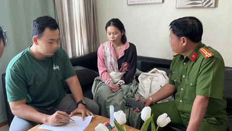 Khởi tố, bắt giam đối tượng dẫn dụ hai bé ở phố đi bộ Nguyễn Huệ nhằm mục đích khiêu dâm
