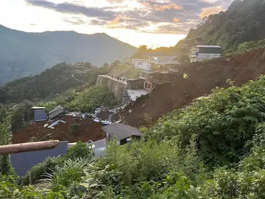 Sơn La: Sạt lở đất tại homestay khiến 3 người thương vong