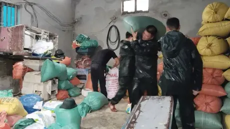 Hàng trăm hộ dân huyện Ý Yên, Nam Định phải di dời khẩn cấp