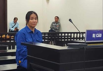 Phạt 11 năm tù đối với 'cô đồng' lừa đảo