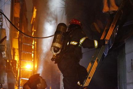 Cháy chung cư mini ở Hà Nội, nhiều người tử vong