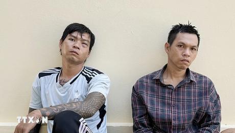 Bắt 2 đối tượng truy nã đặc biệt nguy hiểm, thu nhiều súng và hung khí